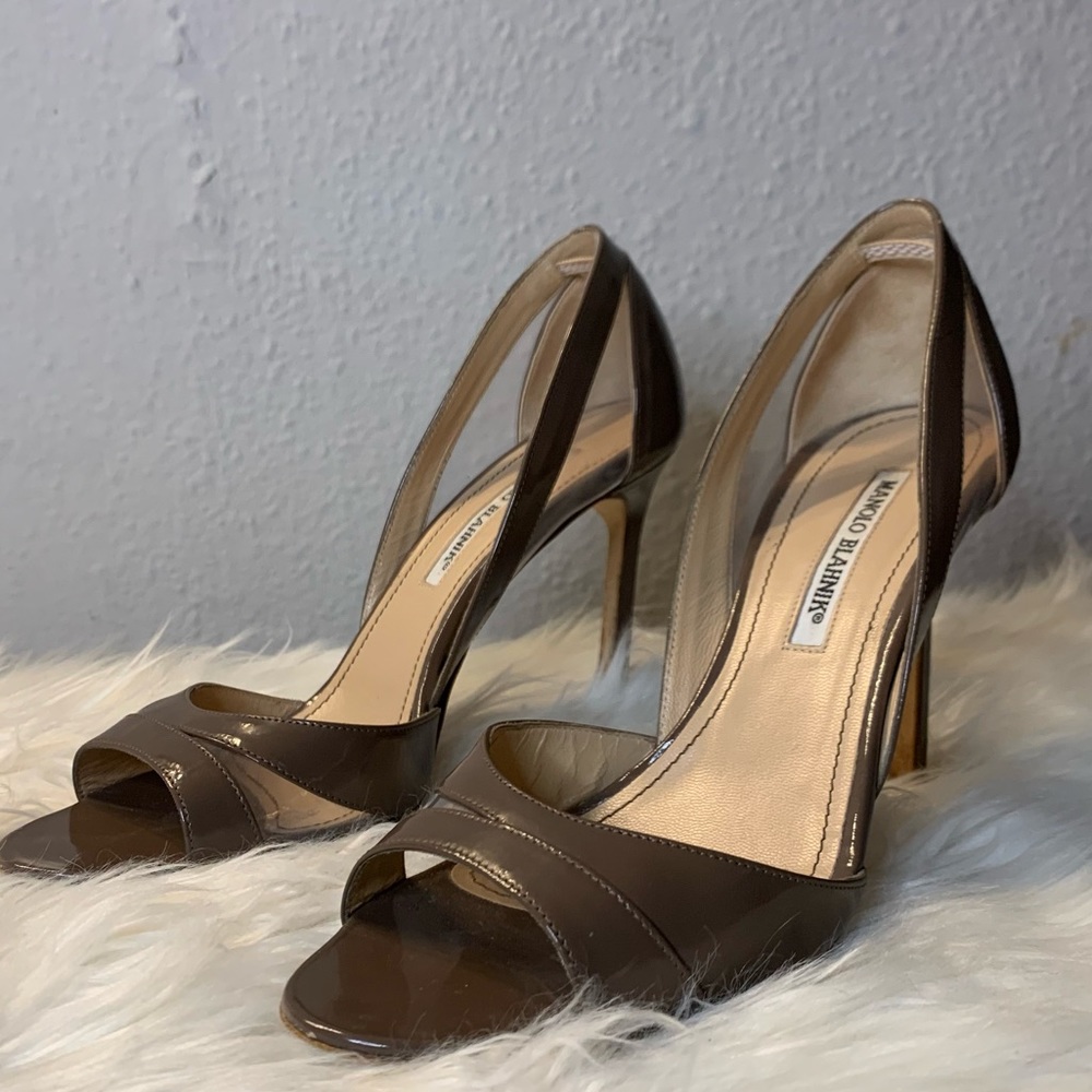 Manolo Blahnik Brown Taupe Patent Heels